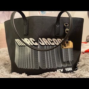 Marc Jacob’s Tote Bage